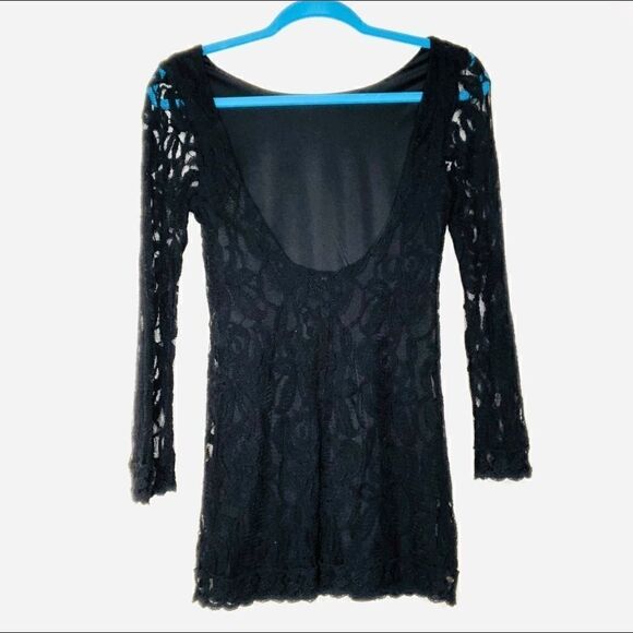 🌻CHIC🌻Backless Black Lace Long-Sleeve Mini Dress - Picture 4 of 9